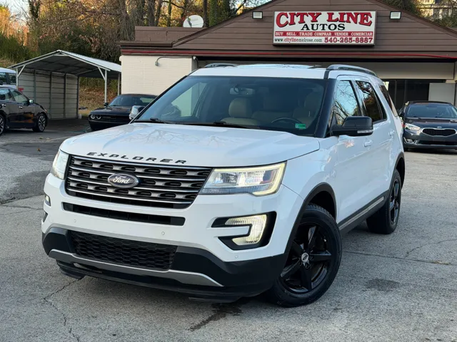 2017 Ford Explorer XLT's photo
