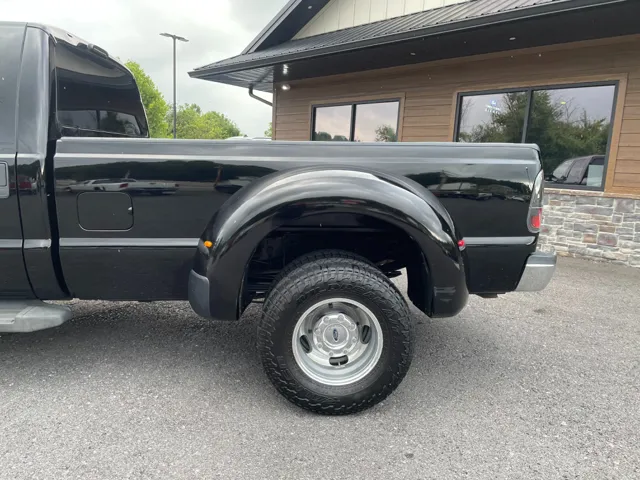 2016 Ford F-350 XLT photo 3