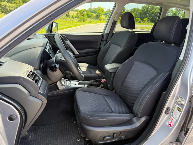 2017 Subaru Forester Premium - Photo 10