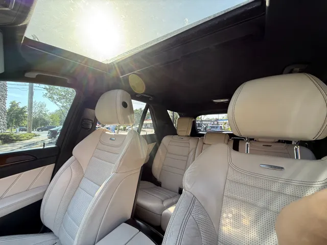2012 Mercedes-Benz M-Class ML63 AMG - Photo 29