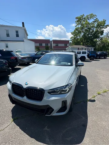 2023 BMW X4 xDrive30i AWD photo