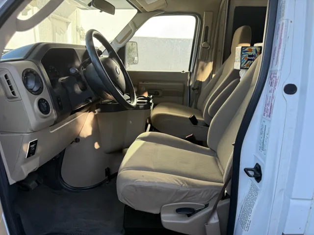 2012 Ford Econoline - Photo 42