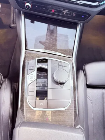 2023 BMW 3 Series 330i - Photo 15