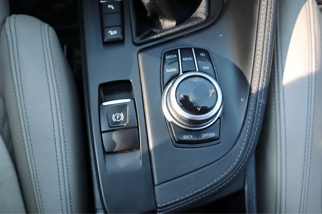2017 BMW X1 28i - Photo 30
