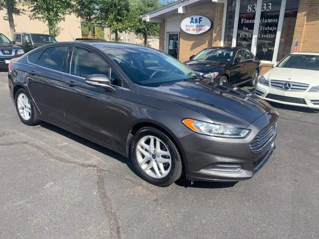 2016 Ford Fusion SE