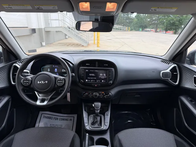 2023 Kia Soul LX - Photo 9