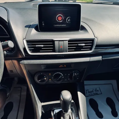 2015 Mazda MAZDA3 i Sport - Photo 18