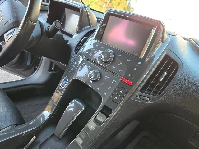 2011 Chevrolet Volt Base - Photo 38