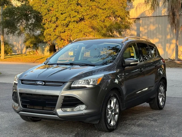 2014 Ford Escape Titanium's photo