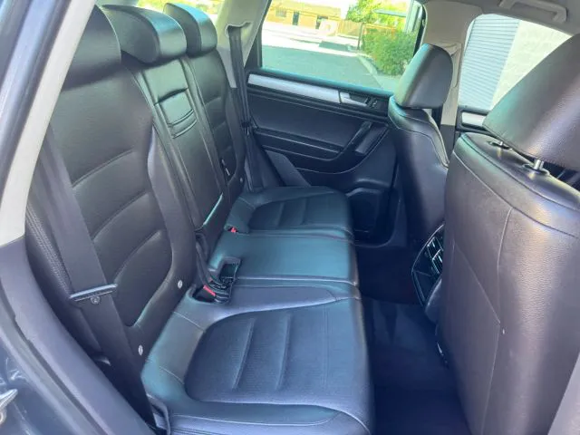 2013 Volkswagen Touareg Sport - Photo 16