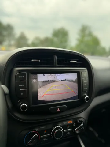 2023 Kia Soul LX - Photo 15