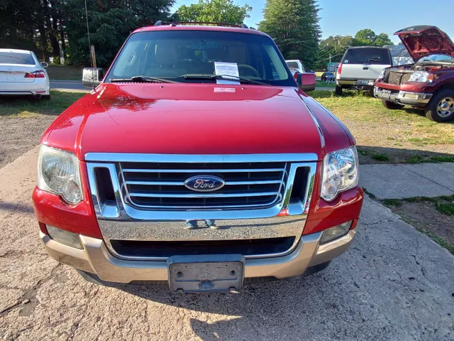 2010 Ford Explorer Eddie Bauer 4x4's photo