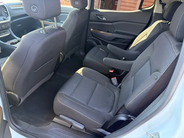 2022 GMC Acadia SLE - Photo 14