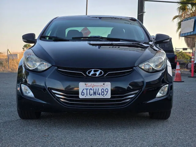 2012 Hyundai Elantra Limited - Photo 6