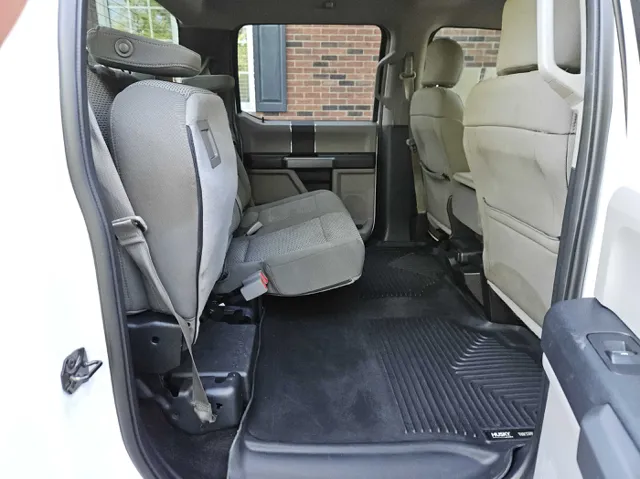 2017 Ford F-150 XLT photo 25