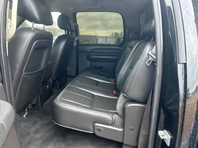 2012 Chevrolet Silverado 3500HD LT - Photo 9