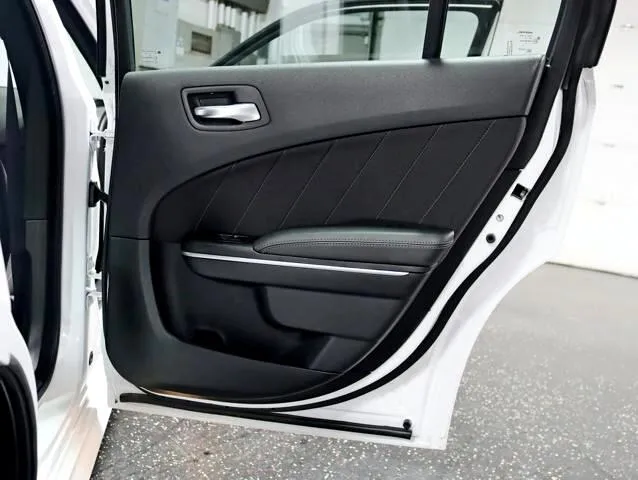 2023 Dodge Charger R/T photo 27