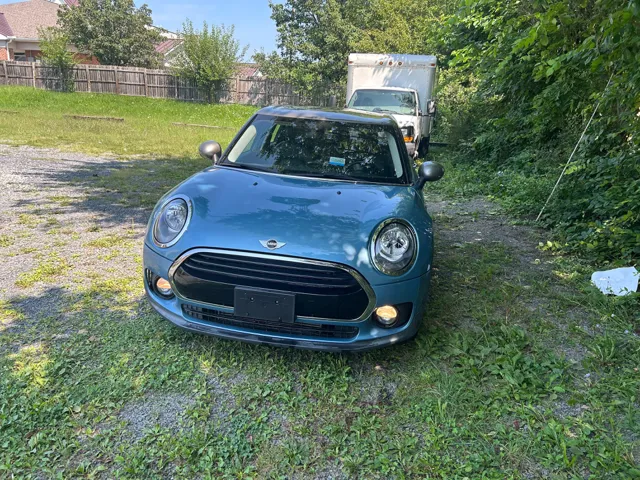 2017 MINI Clubman Base