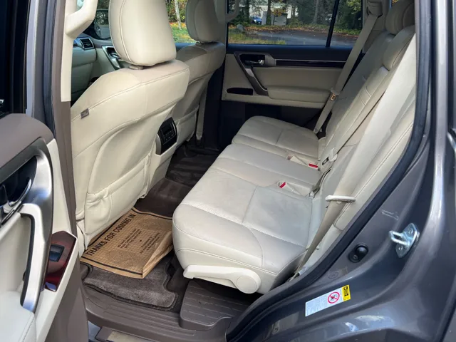 2011 Lexus GX Base - Photo 10