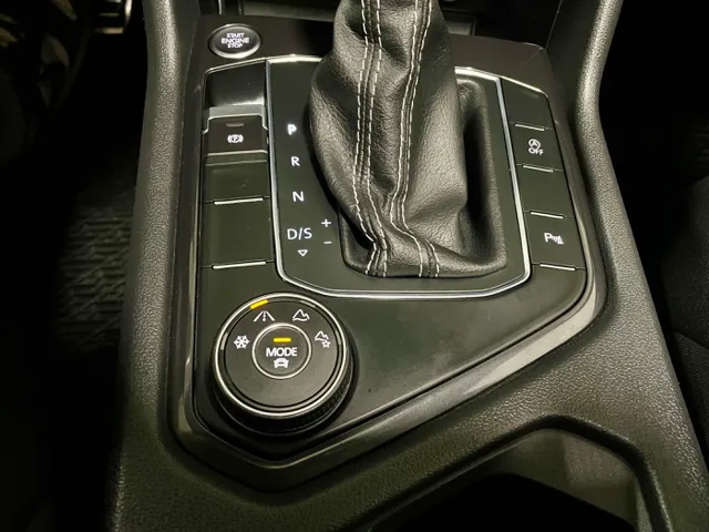 2021 Volkswagen Tiguan SE R-LINE BLACK - Photo 19