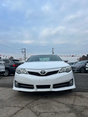 2014 Toyota Camry SE