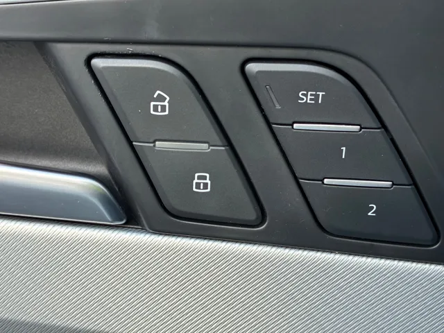 2017 Audi A4 Premium - Photo 36