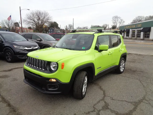 2017 Jeep Renegade Latitude's photo