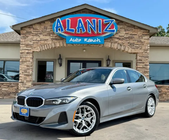 2025 BMW 3 Series 330i Sedan's photo