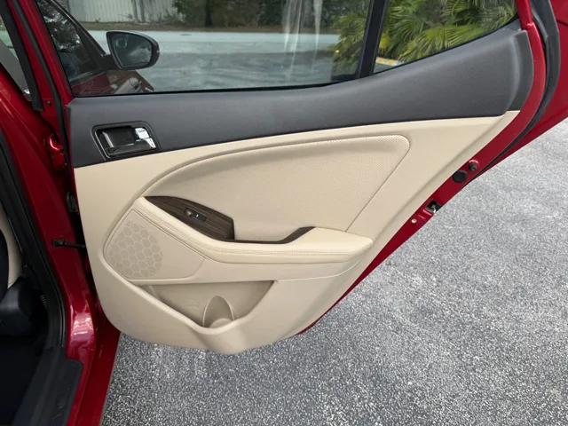 2012 Kia Optima EX - Photo 23