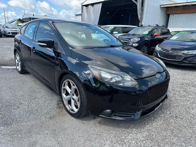 2013 Ford Focus 5 Door Hatch ST's photo