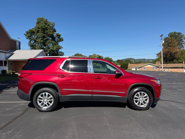 2018 Chevrolet Traverse LT Cloth AWD