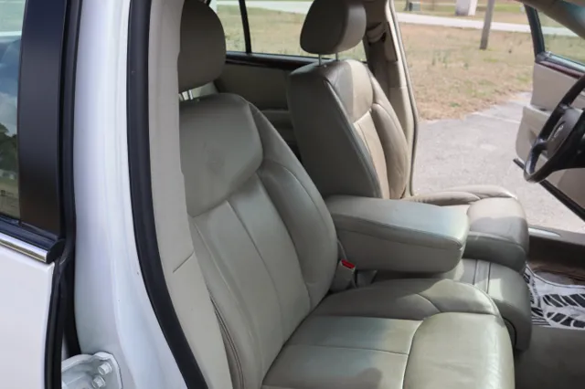 2007 Cadillac DTS - Photo 30