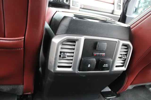 2020 Ford F-450 Super Duty Platinum - Photo 32