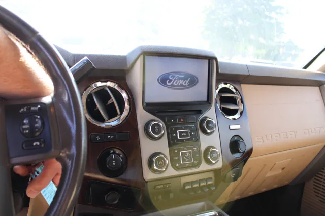 2014 Ford F-250 Super Duty Lariat - Photo 17