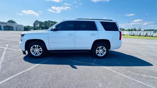 2019 Chevrolet Tahoe LT - Photo 4