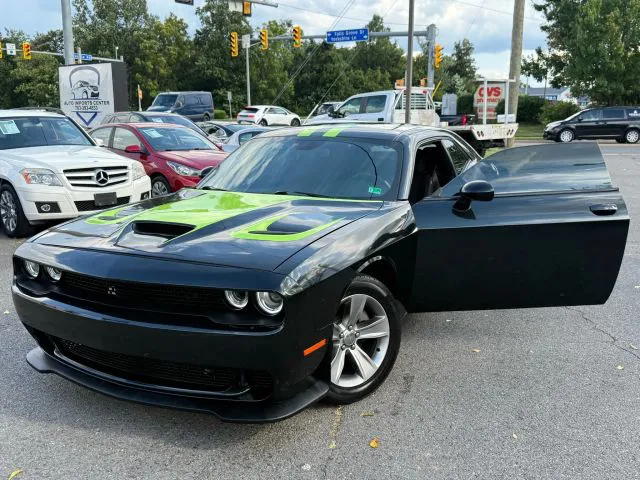 2017 Dodge Challenger SXT