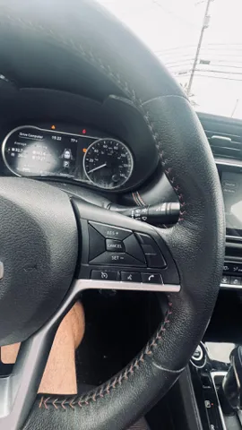 2020 Nissan Versa Sedan SR - Photo 17