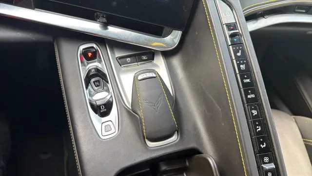 2021 Chevrolet Corvette 3LT - Photo 12