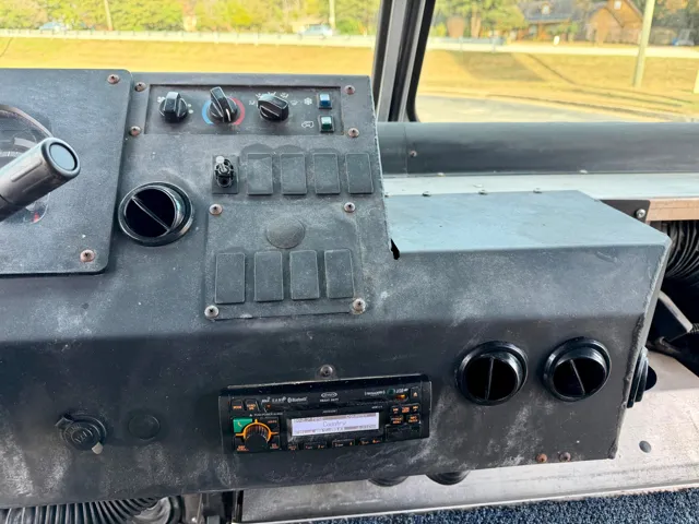 2017 Ford Econoline - Photo 13