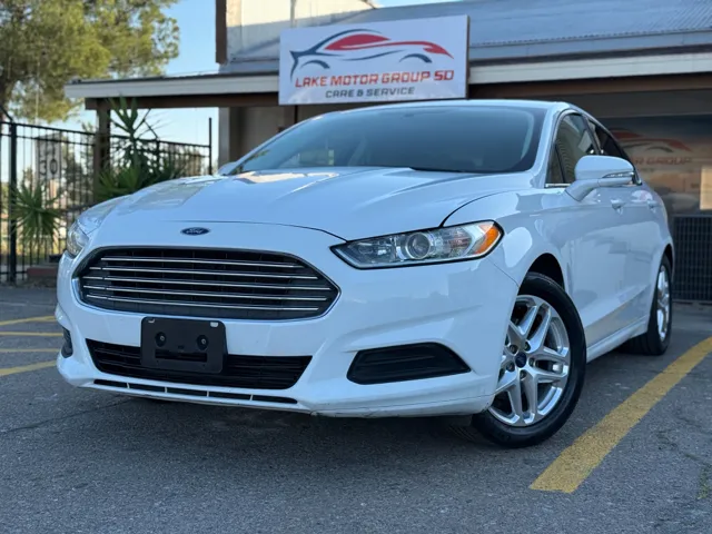 2013 Ford Fusion SE