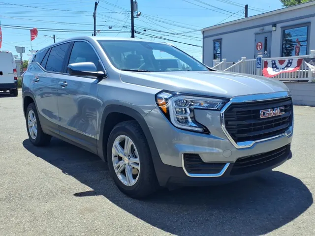 2024 GMC Terrain SLE AWD's photo