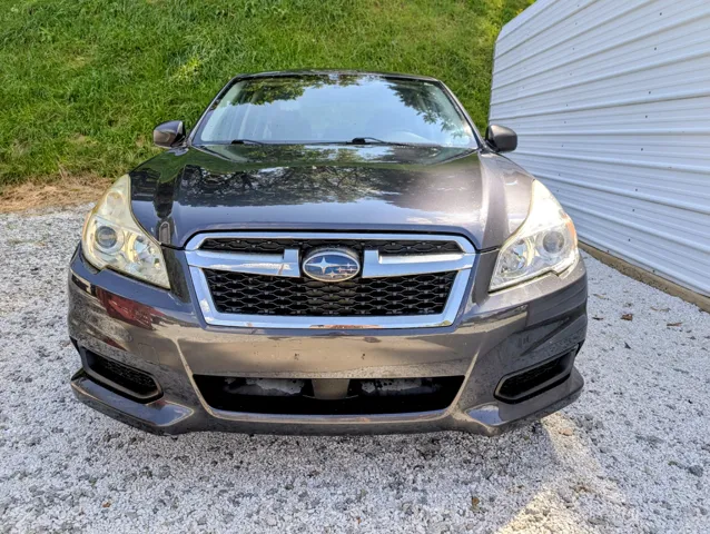 2013 Subaru Legacy 2.5i photo 3
