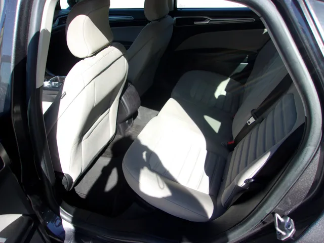 2018 Ford Fusion S - Photo 14
