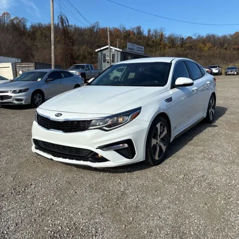 2020 Kia Optima S's photo