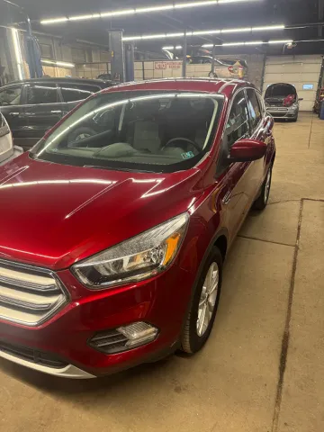 2017 Ford Escape SE