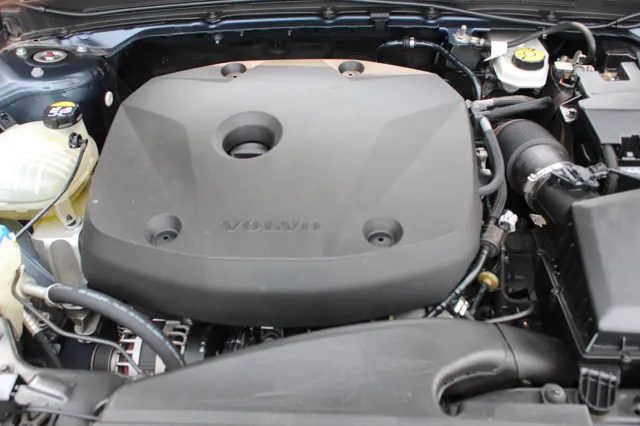 2021 Volvo XC40 Momentum photo 11