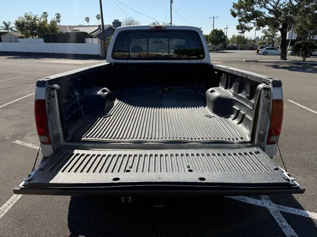 2002 Ford F-350 Super Duty - Photo 9
