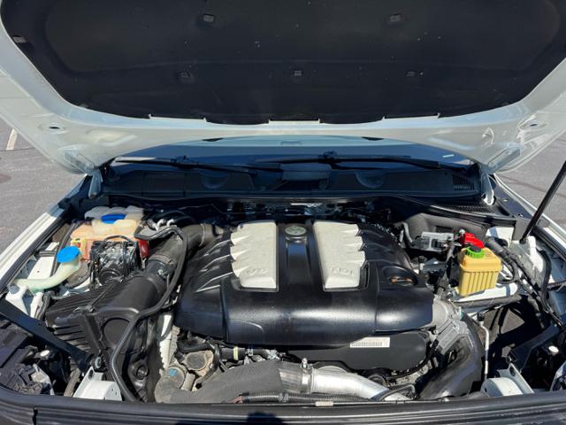 2012 Volkswagen Touareg Executive TDI