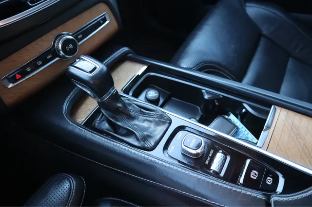 2016 Volvo XC90 T6 Inscription photo 14