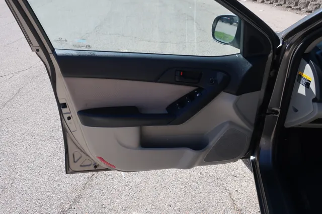 2010 Kia Forte EX - Photo 13